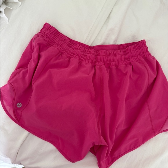 Lululemon Sonic Pink Hotty Hot Shorts - Picture 2 of 4